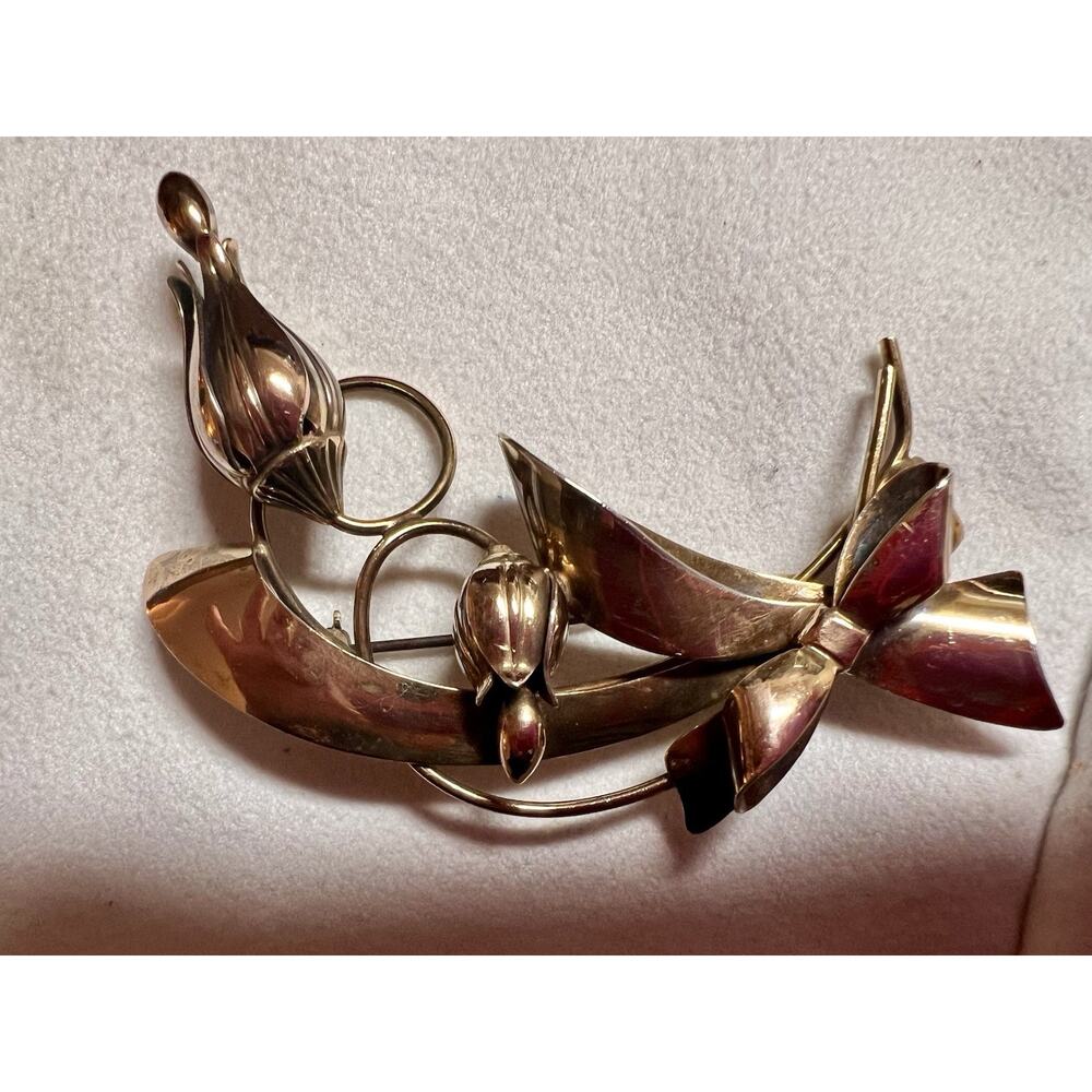 1950's Crescent Art Floral Brooch 1/20 12K Gold Filled On Silver